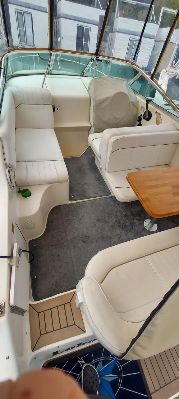 Sea Ray Sundancer 240DA