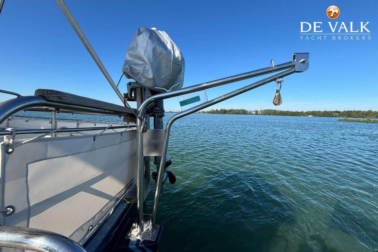 Linssen STURDY 1000 AC ROYAL
