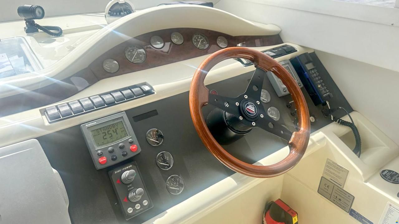 Fairline Phantom 38