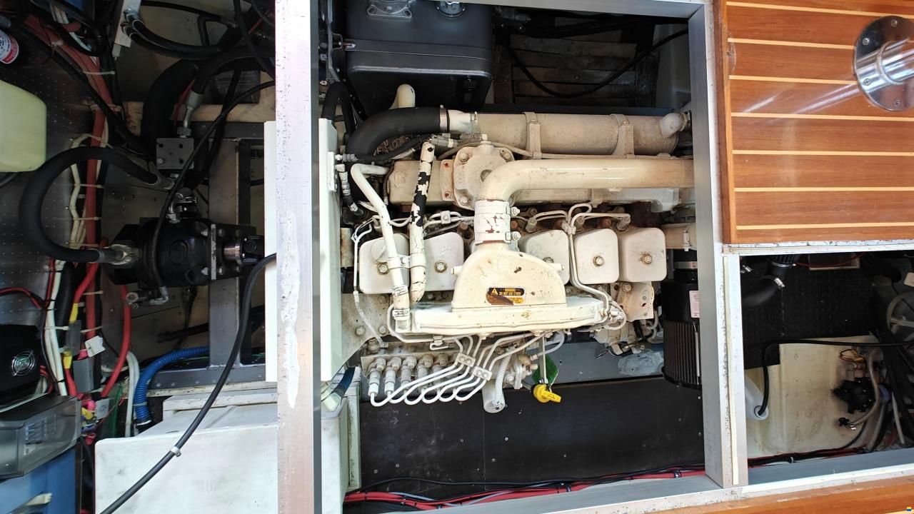 Coral Bay 34