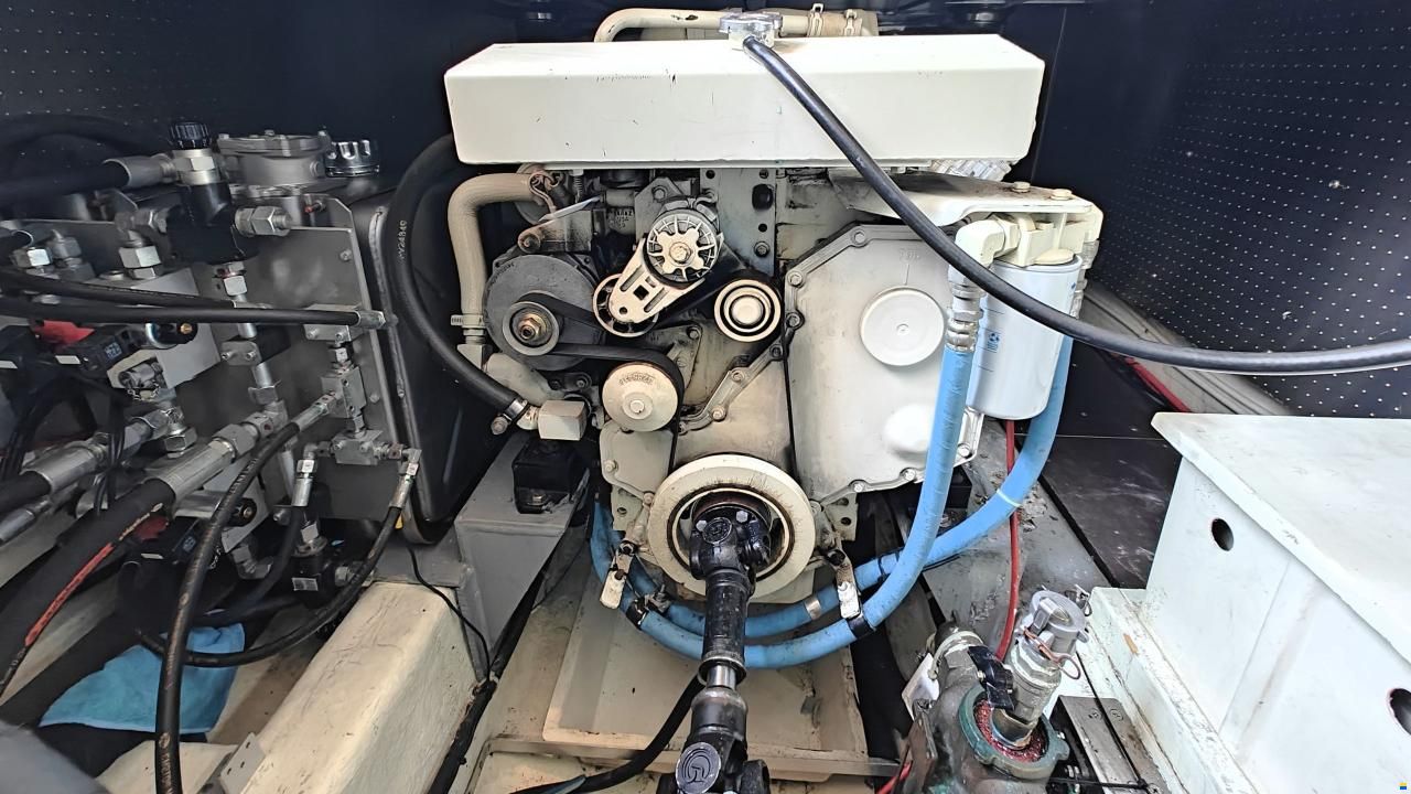 Coral Bay 34