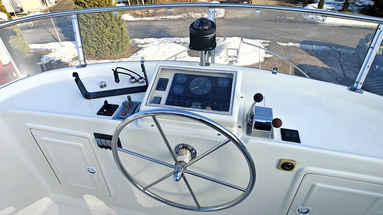 Coral Bay 34