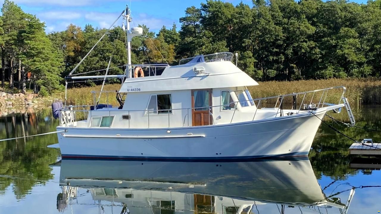 Coral Bay 34