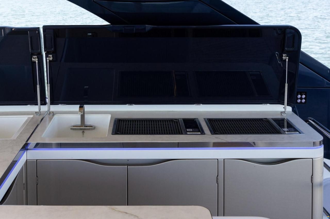 Galeon 620 Fly