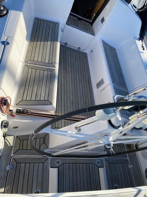 Elan 340
