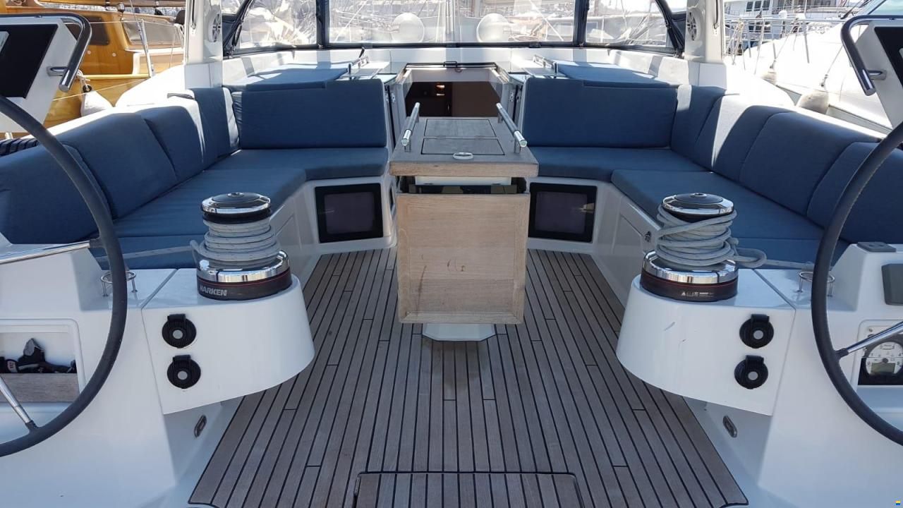 Beneteau Oceanis 55