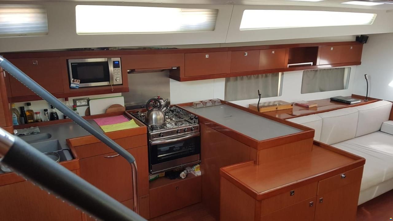 Beneteau Oceanis 55
