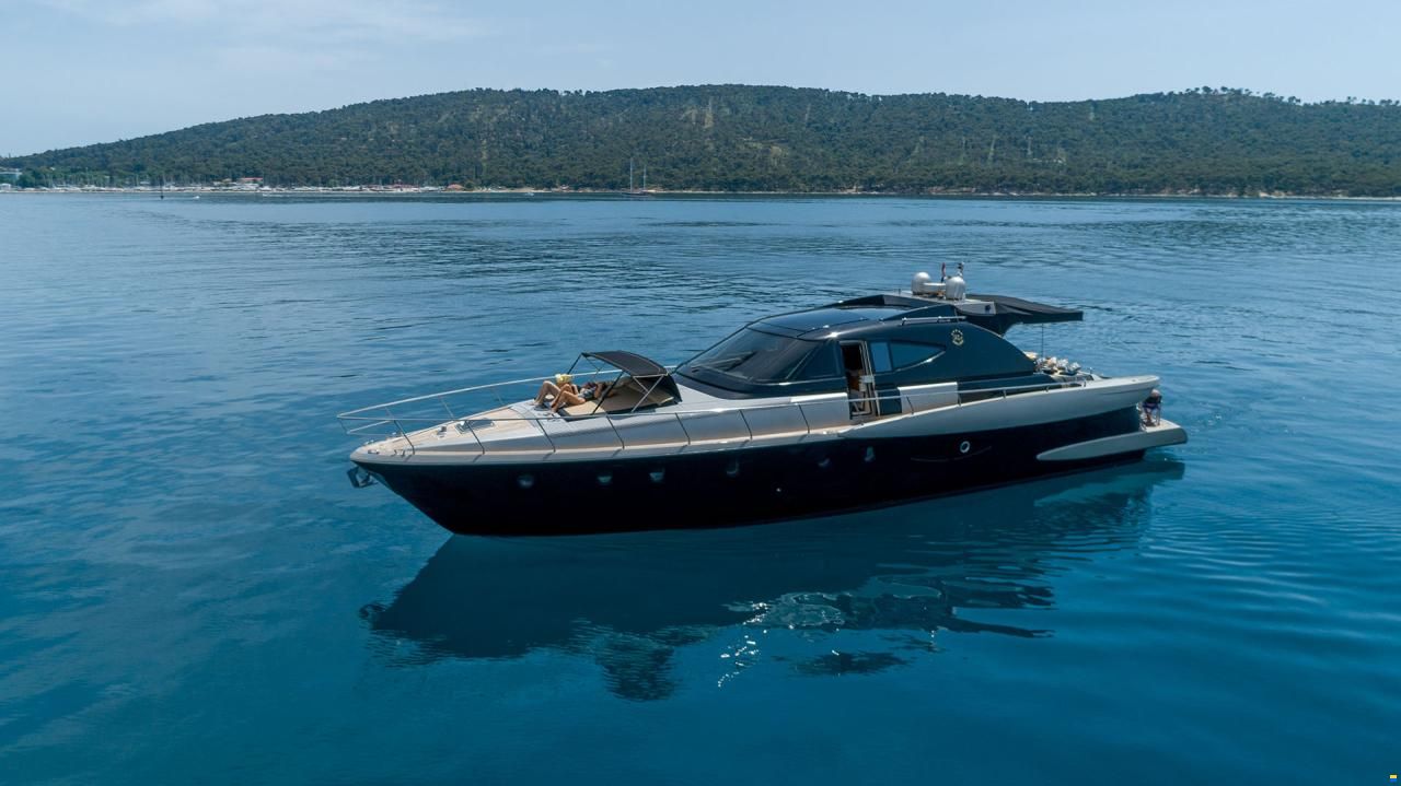 Fashion Yachts 68