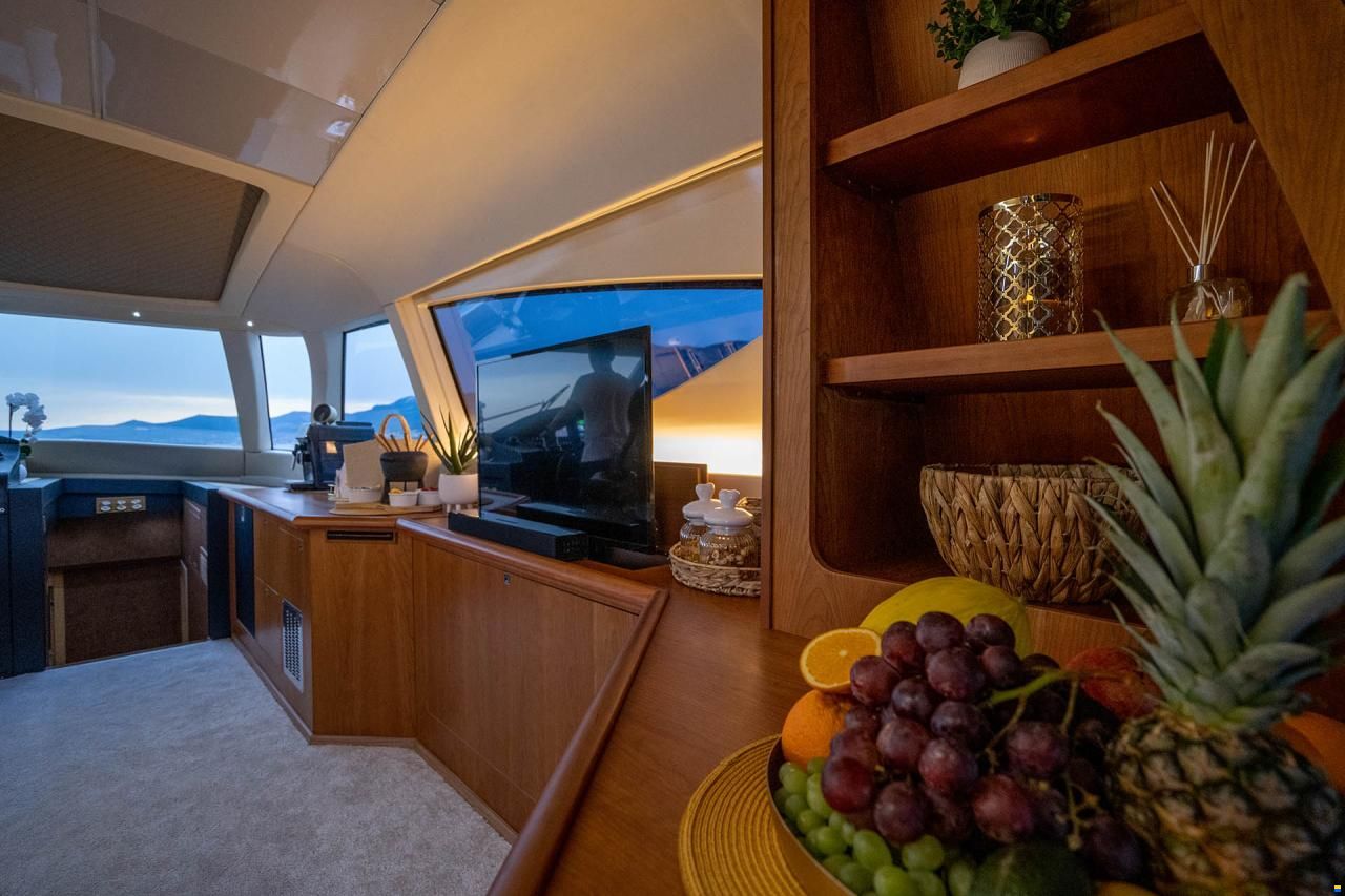 Fashion Yachts 68