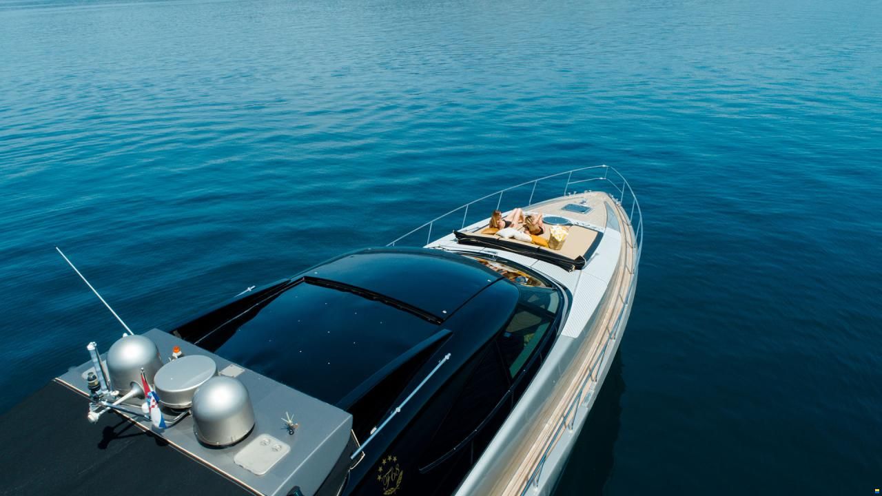 Fashion Yachts 68