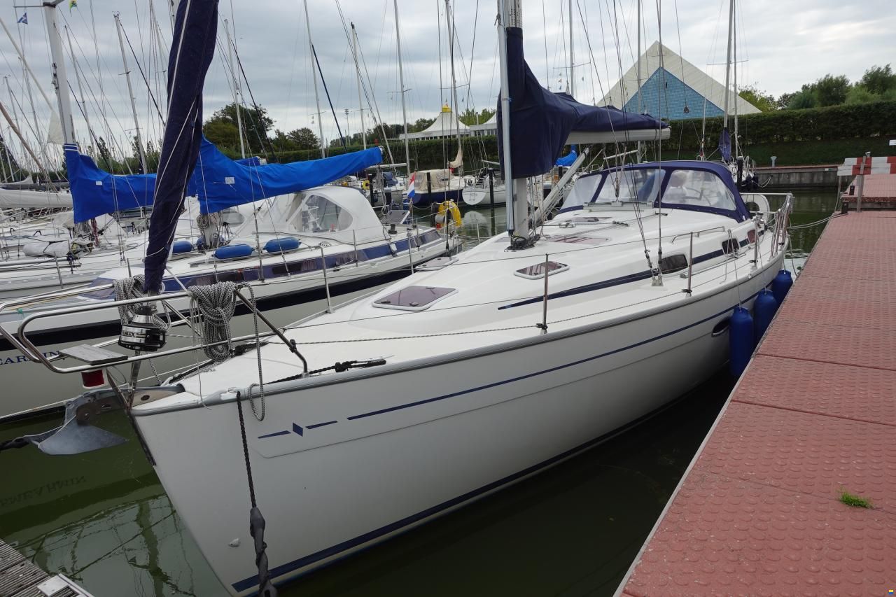 Bavaria 37 C 3-cabin