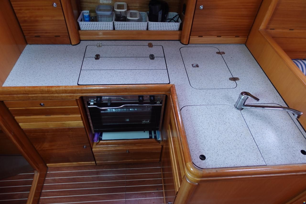 Bavaria 37 C 3-cabin