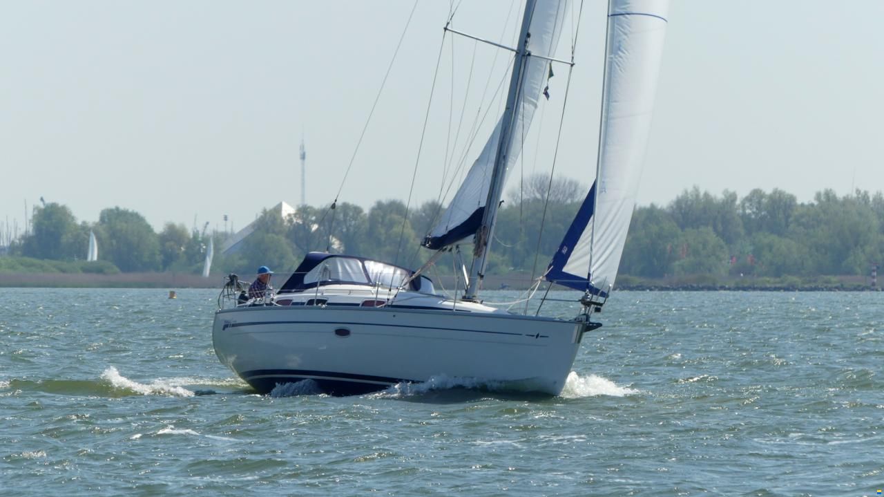 Bavaria 37 C 3-cabin