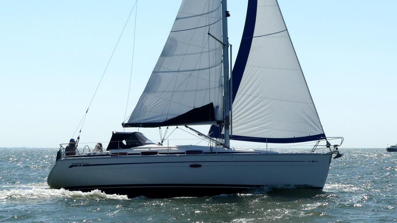 Bavaria 37 C 3-cabin
