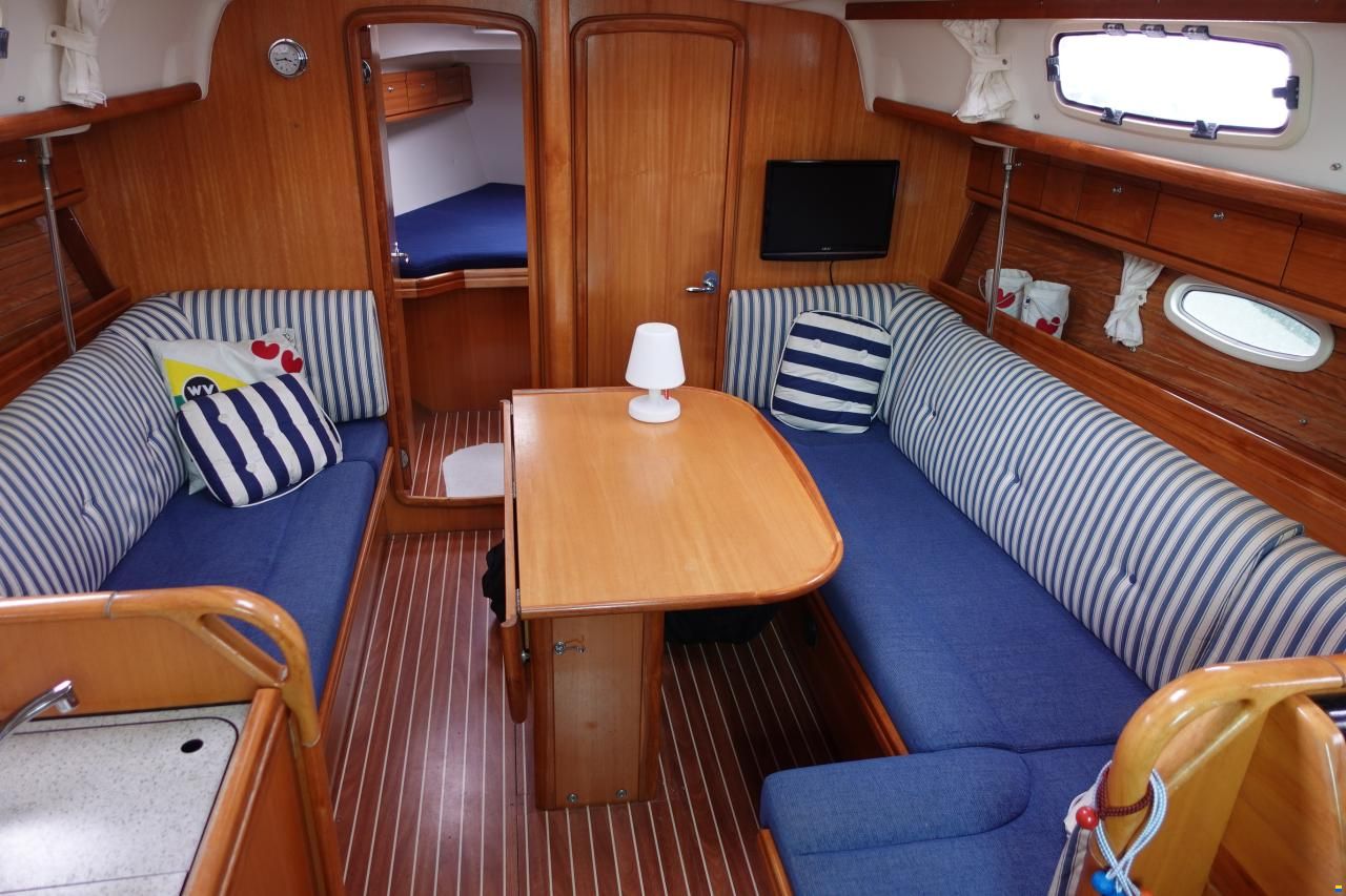 Bavaria 37 C 3-cabin