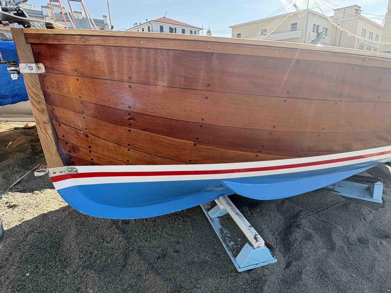 Gozzo ligure maestro d'ascia