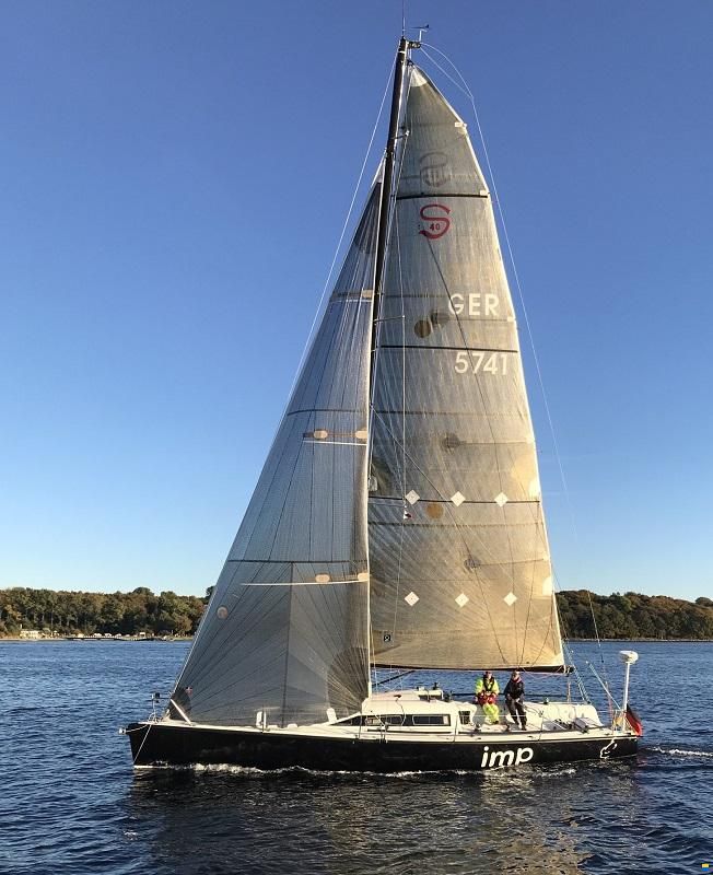 DynaYacht Schock 40 CBTF Racer