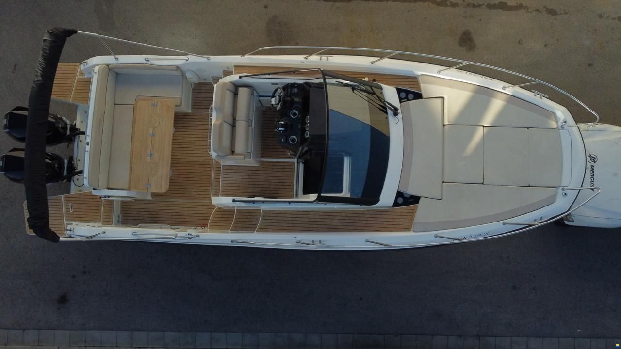 Quicksilver 875 Sundeck