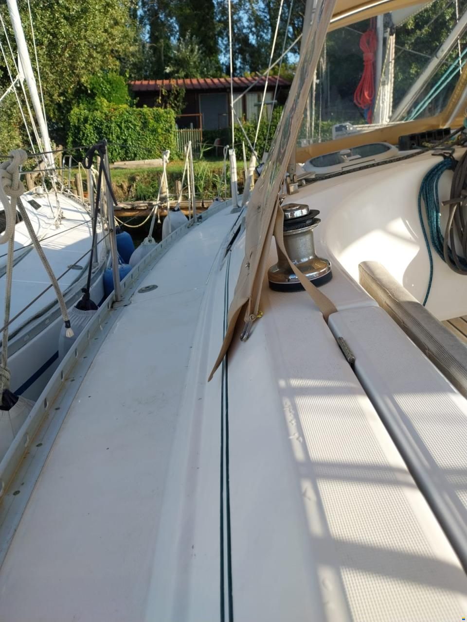 Beneteau Oceanis 351