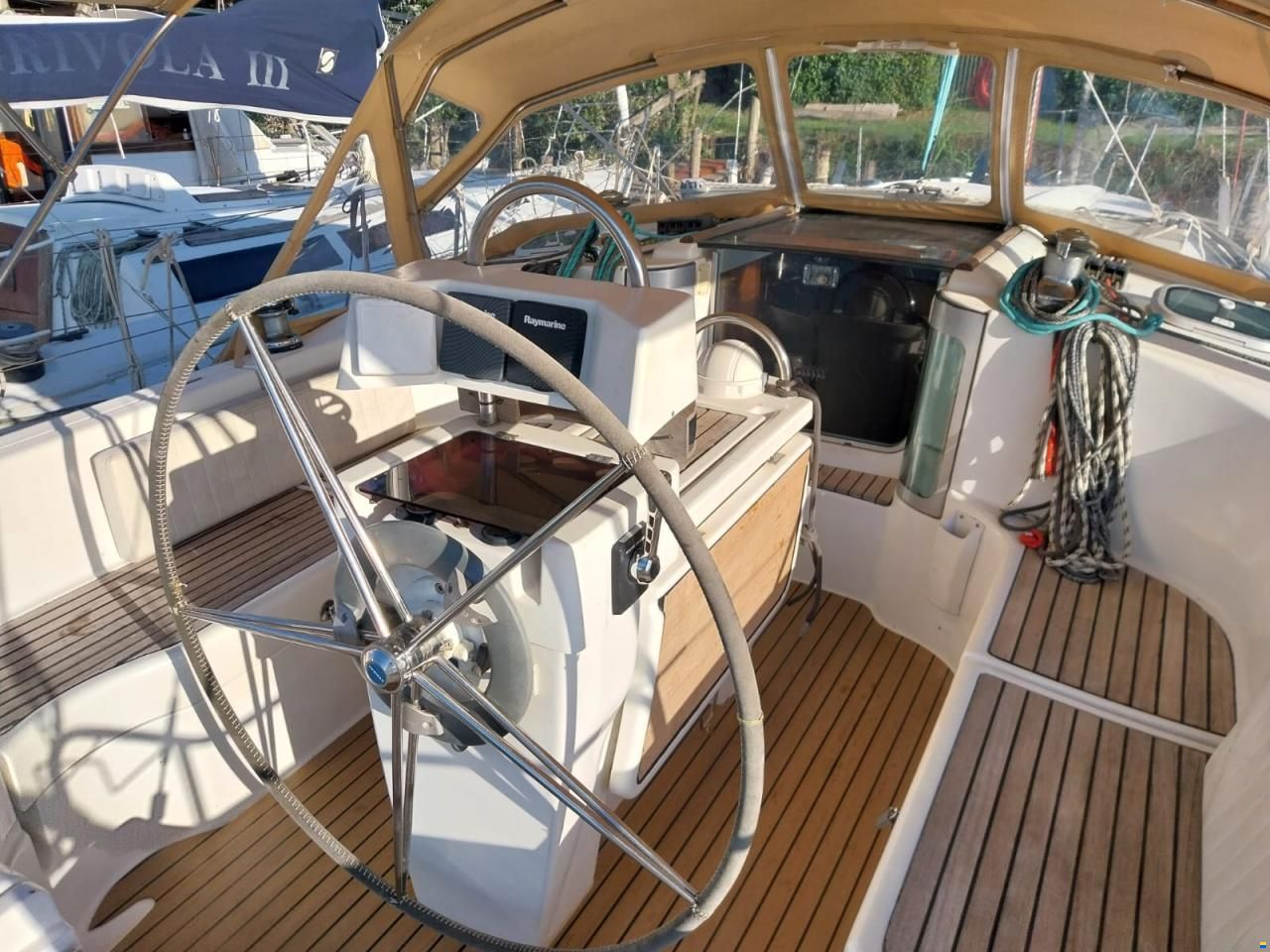 Beneteau Oceanis 351