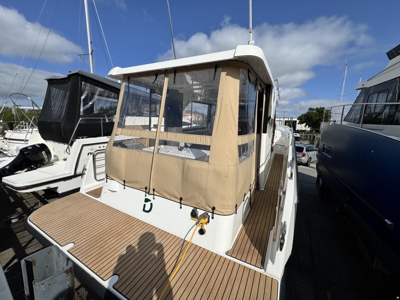D 10 lougne top ELECTRIC
