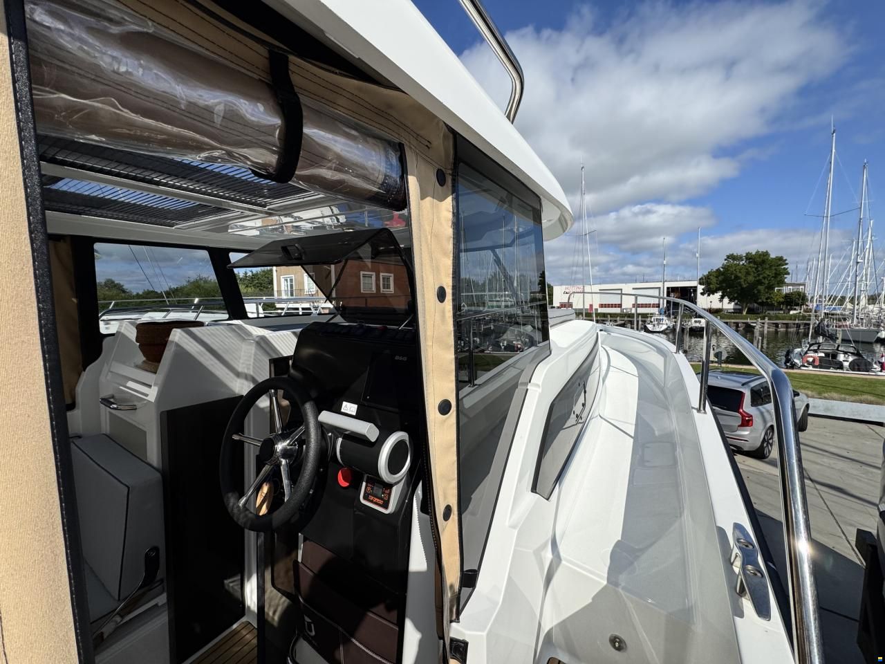 D 10 lougne top ELECTRIC