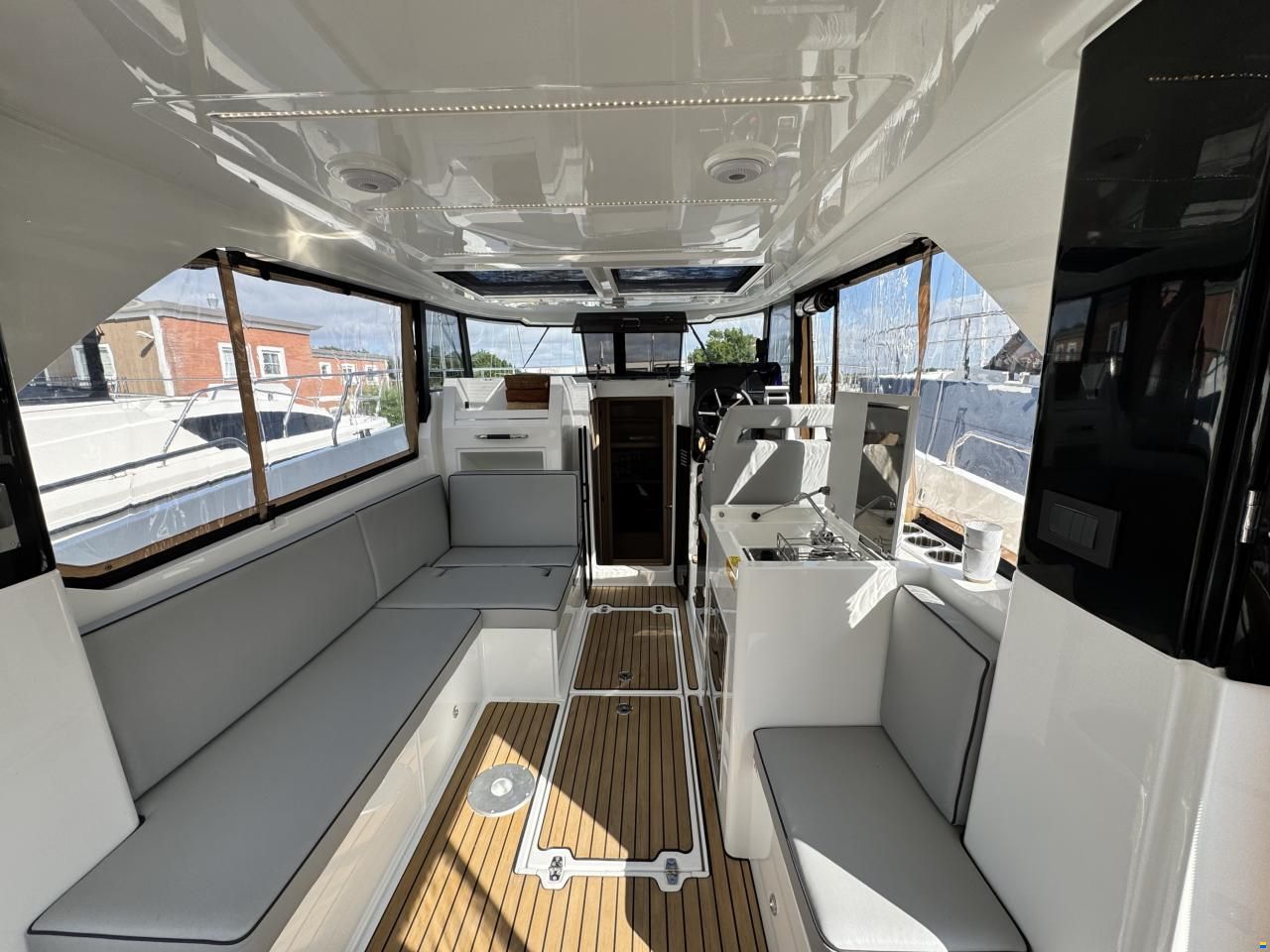 D 10 lougne top ELECTRIC
