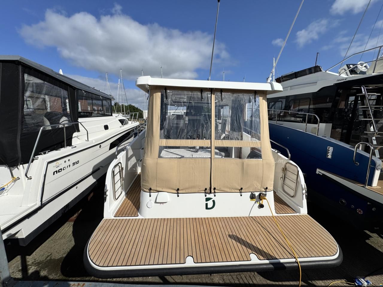 D 10 lougne top ELECTRIC