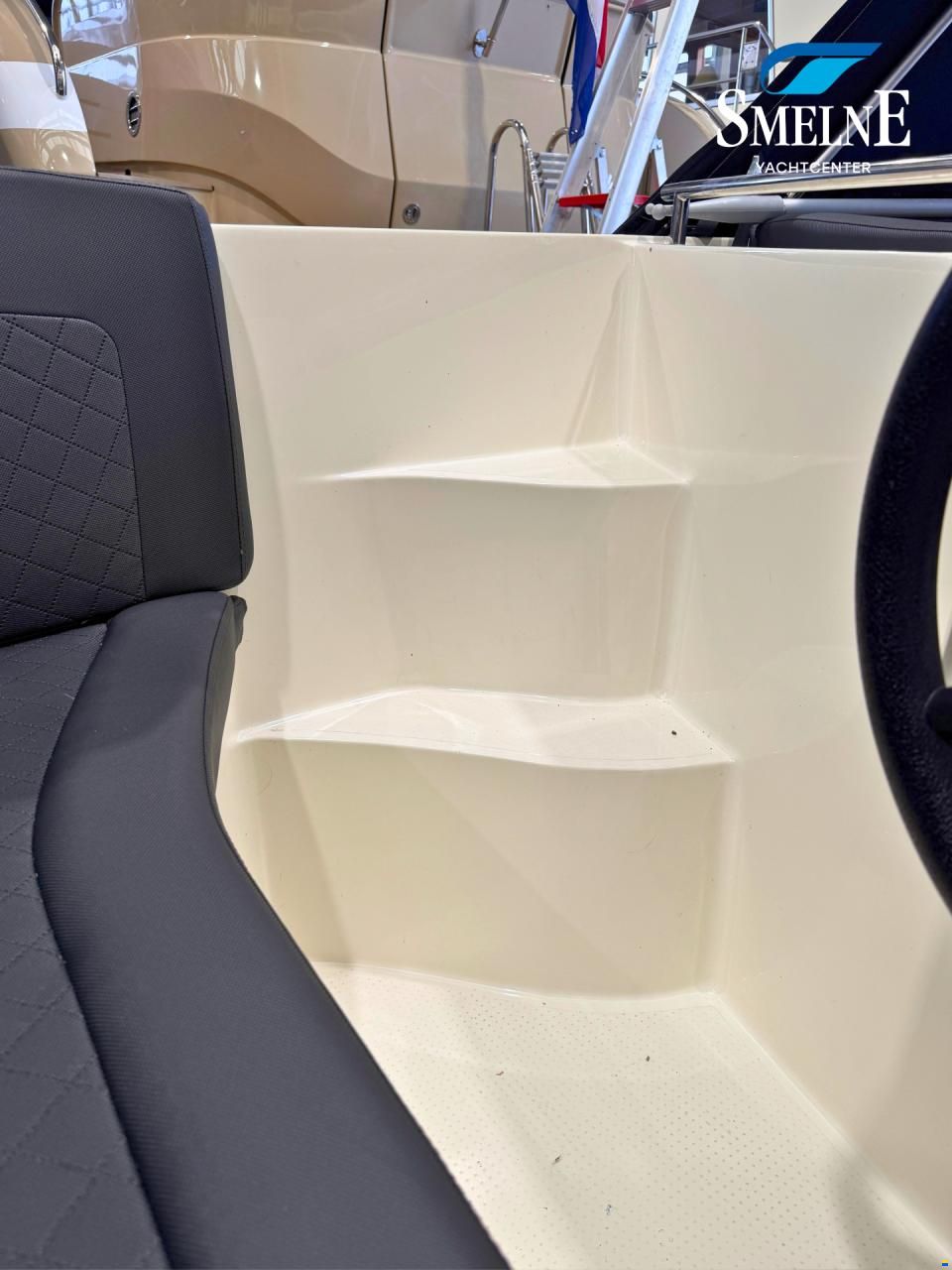 Topcraft 605 Tender