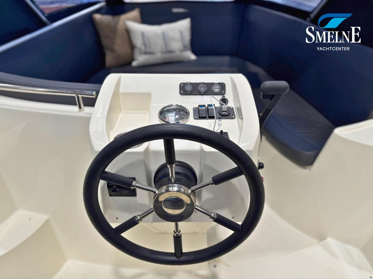 Topcraft 605 Tender