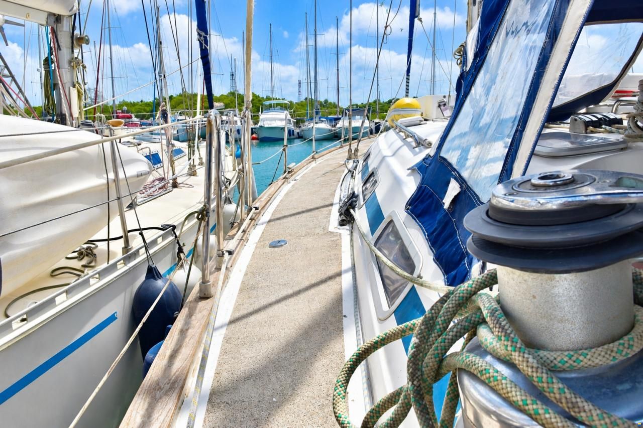 Bavaria 49