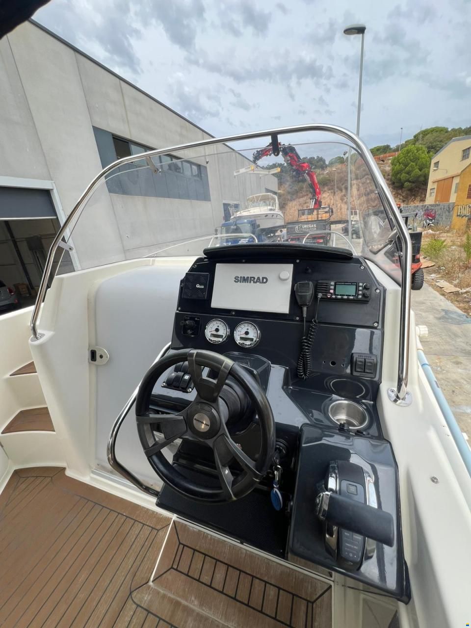Quicksilver 805 Sundeck