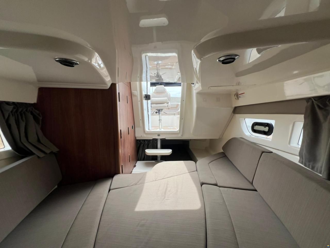 Quicksilver 805 Sundeck