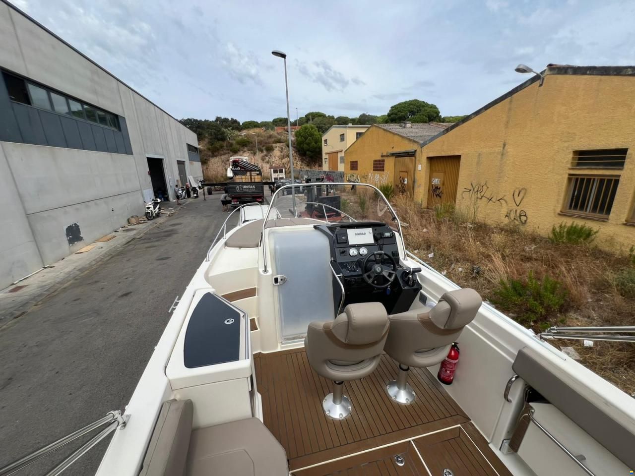 Quicksilver 805 Sundeck