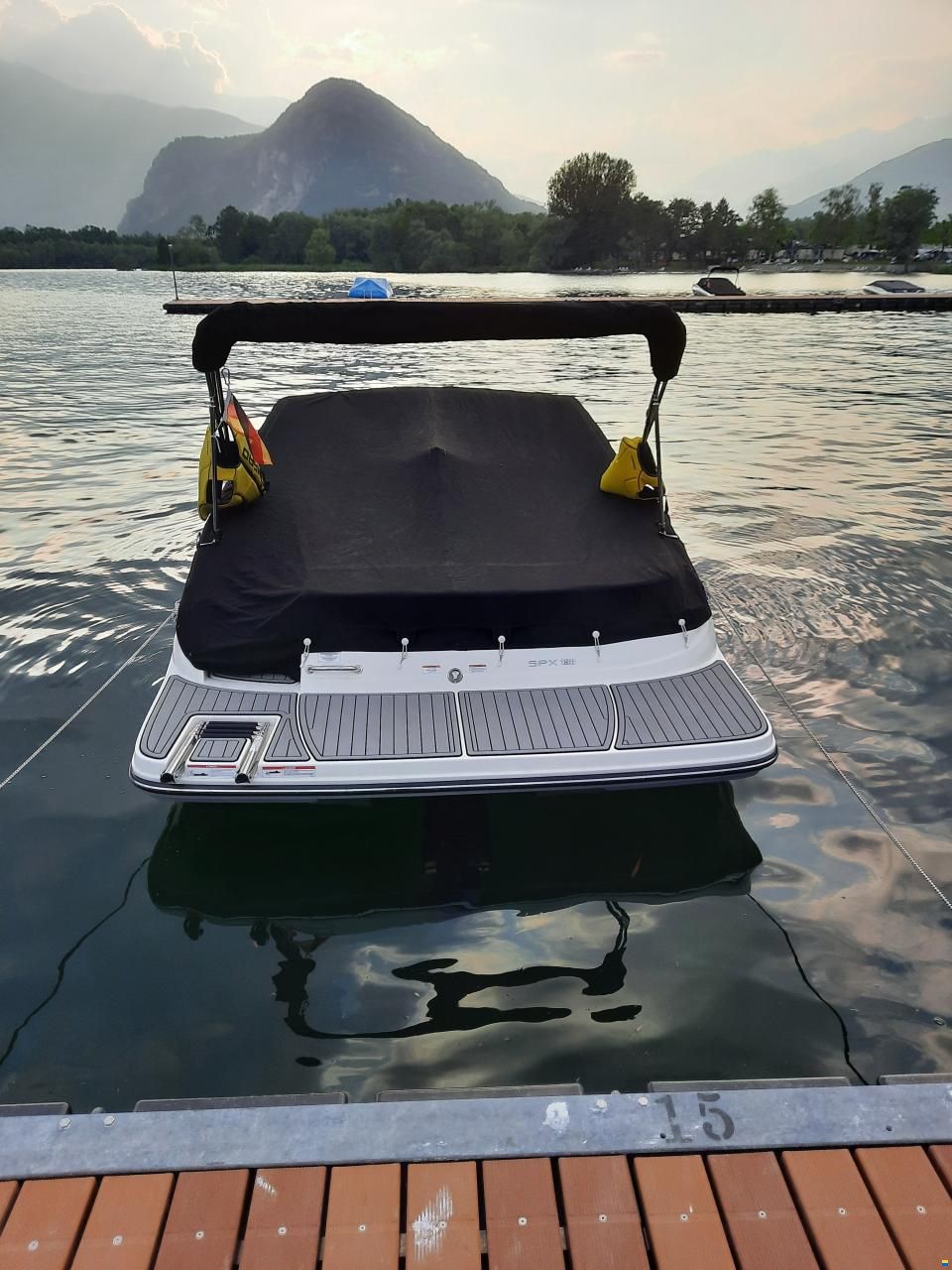 Sea Ray 190 Spx