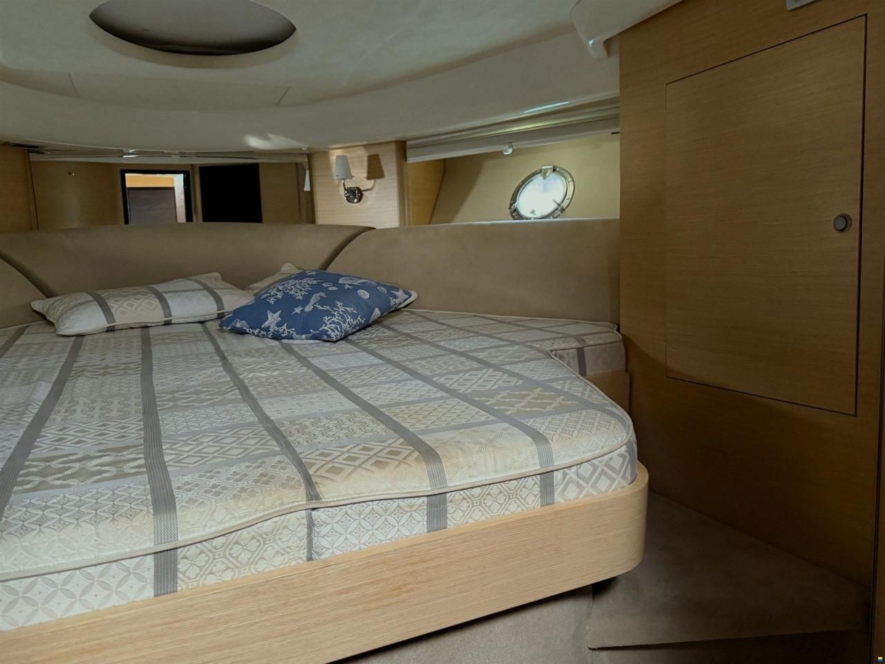 Cranchi MEDITERRANEE 43 HARD TOP