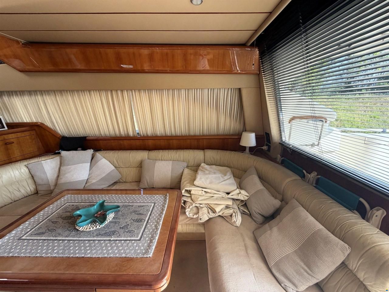 Ferretti 530