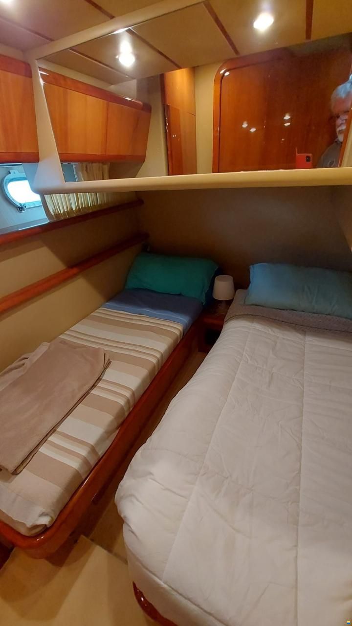 Ferretti 530
