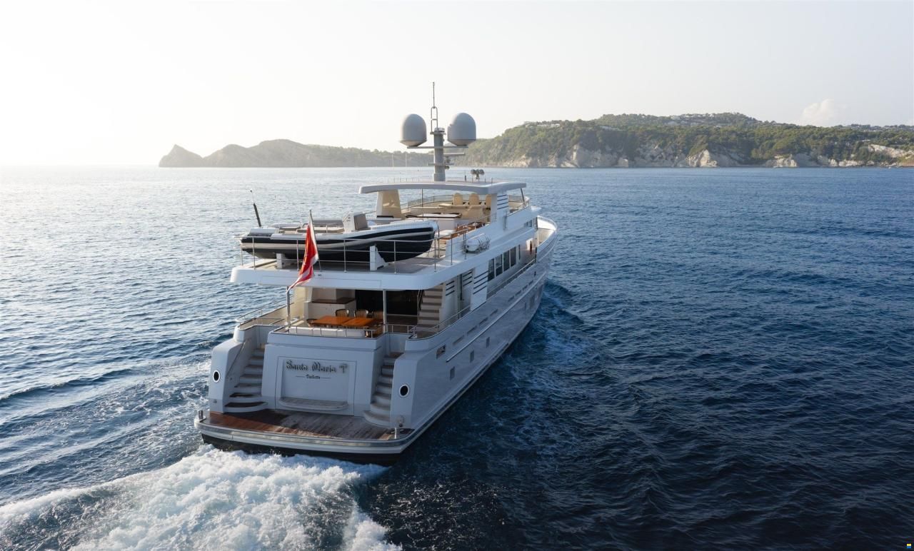 Van der Valk Custom Explorer