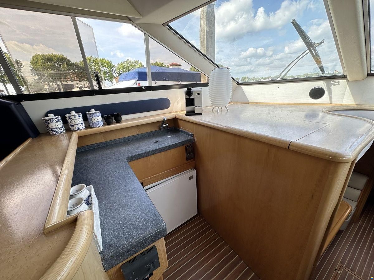 Pfeil 550 Fly