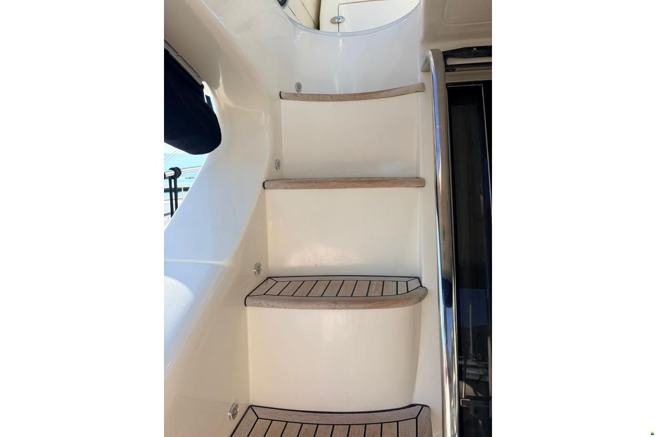 Azimut 55E