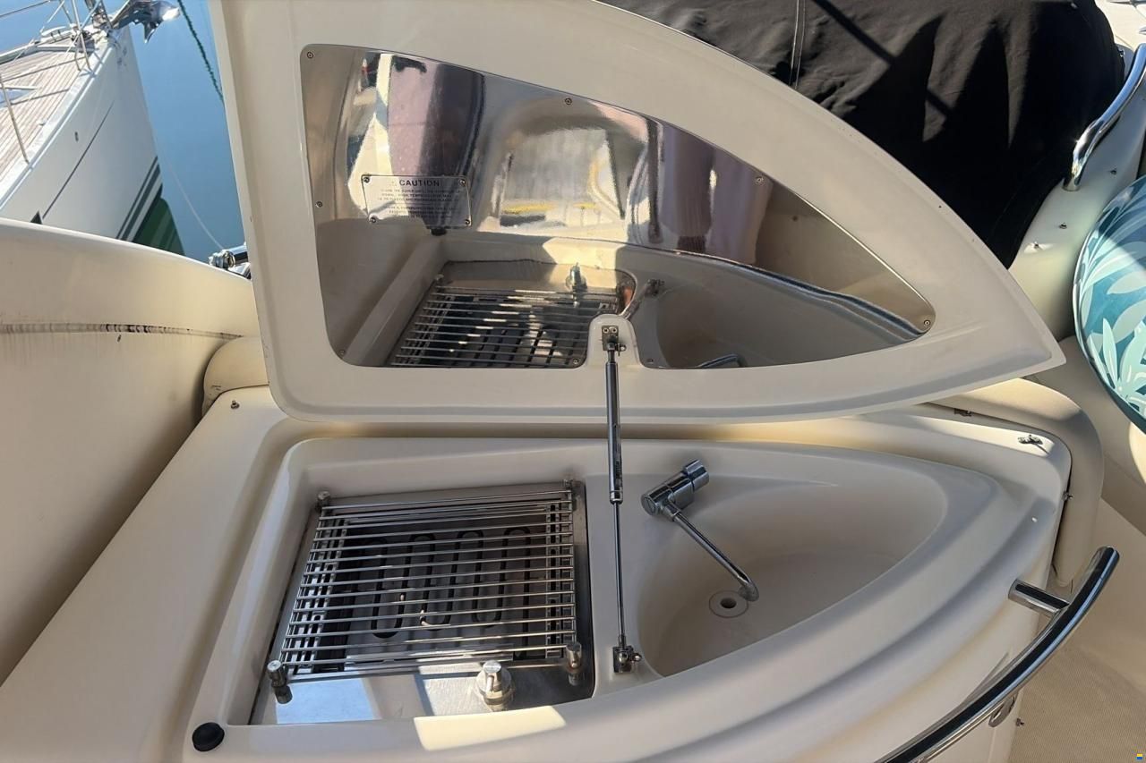 Azimut 55E