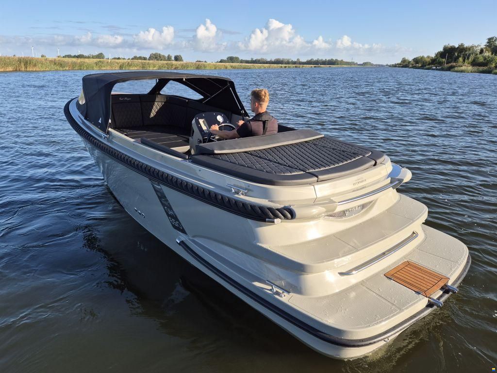 Oud Huijzer 650 Tender