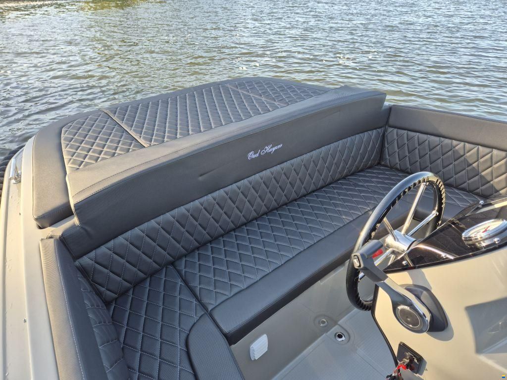 Oud Huijzer 650 Tender