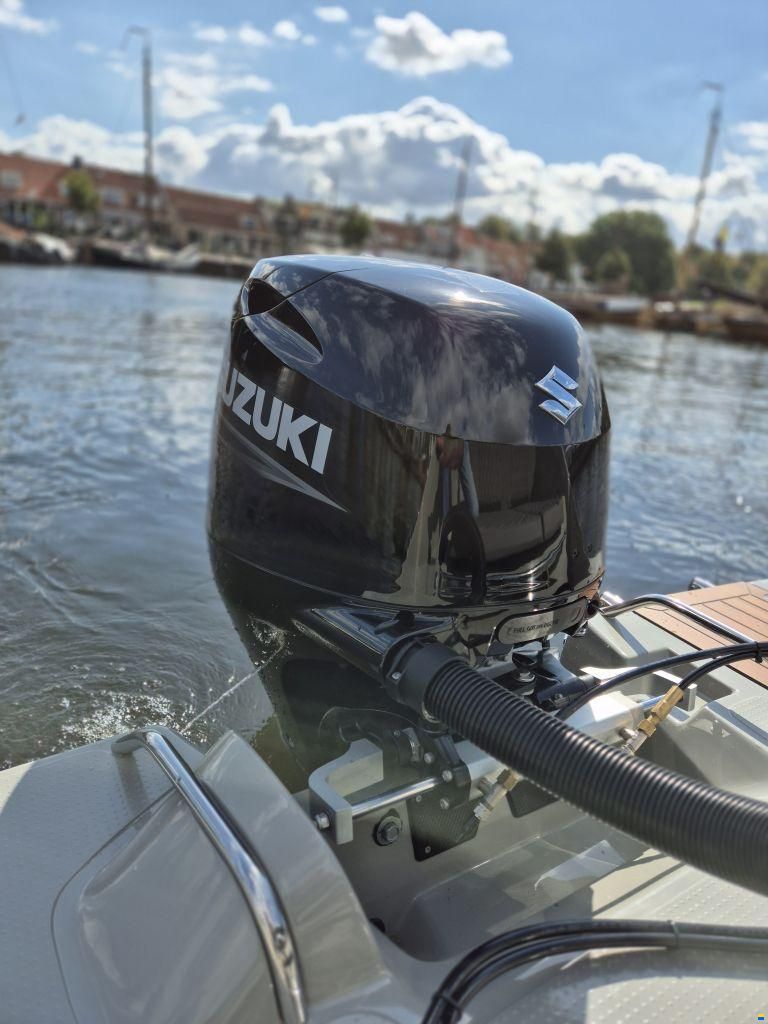 Topcraft 627 Tender