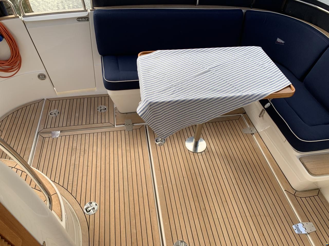 Nimbus 380 Carisma