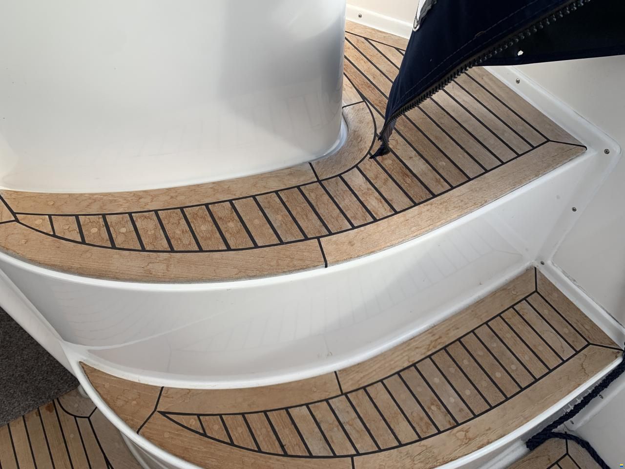 Nimbus 380 Carisma