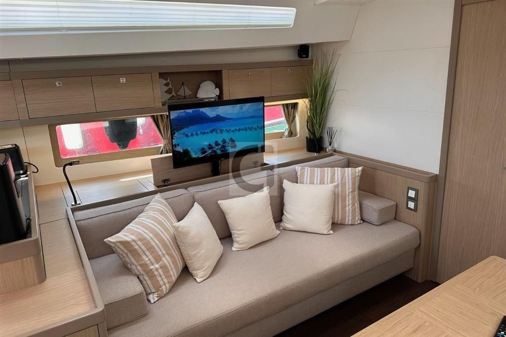 Beneteau Oceanis 55