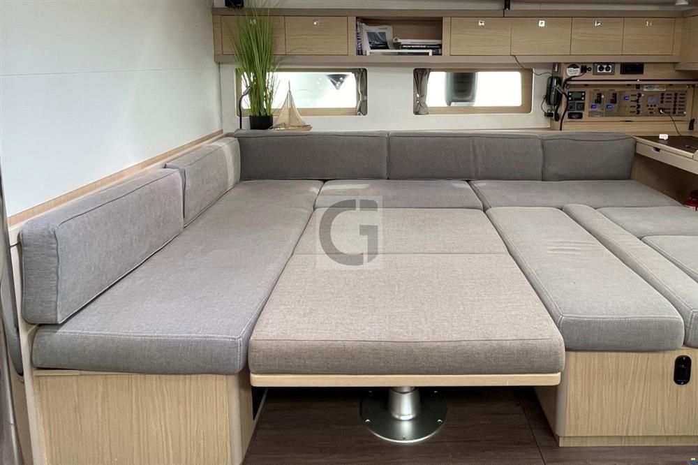 Beneteau Oceanis 55