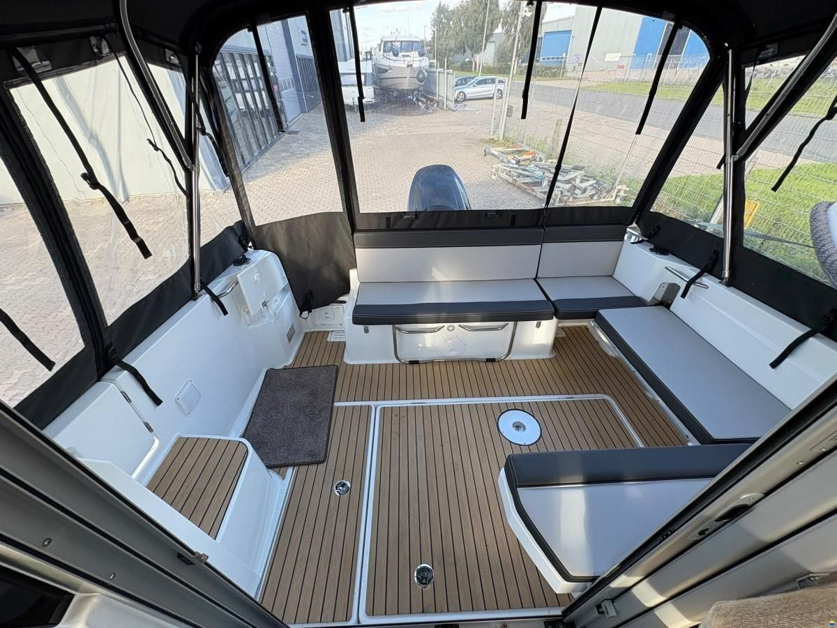 Jeanneau Merry Fisher 795